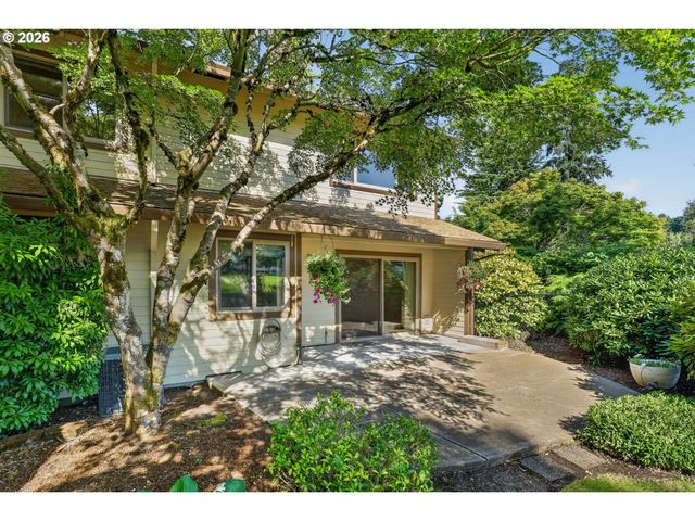 15640 Sw GREENLEAF Ct, Portland, OR 97224
