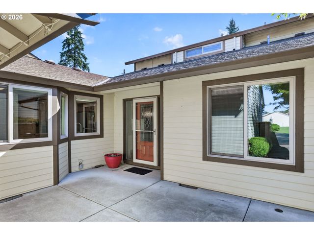 15640 Sw GREENLEAF Ct, Portland, OR 97224