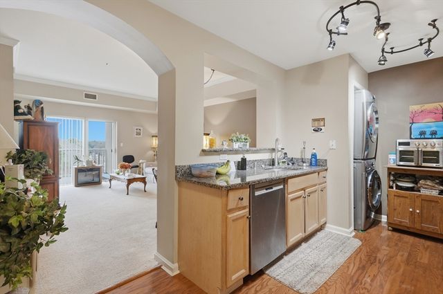 36 Village Road 613, Middleton, MA 01949