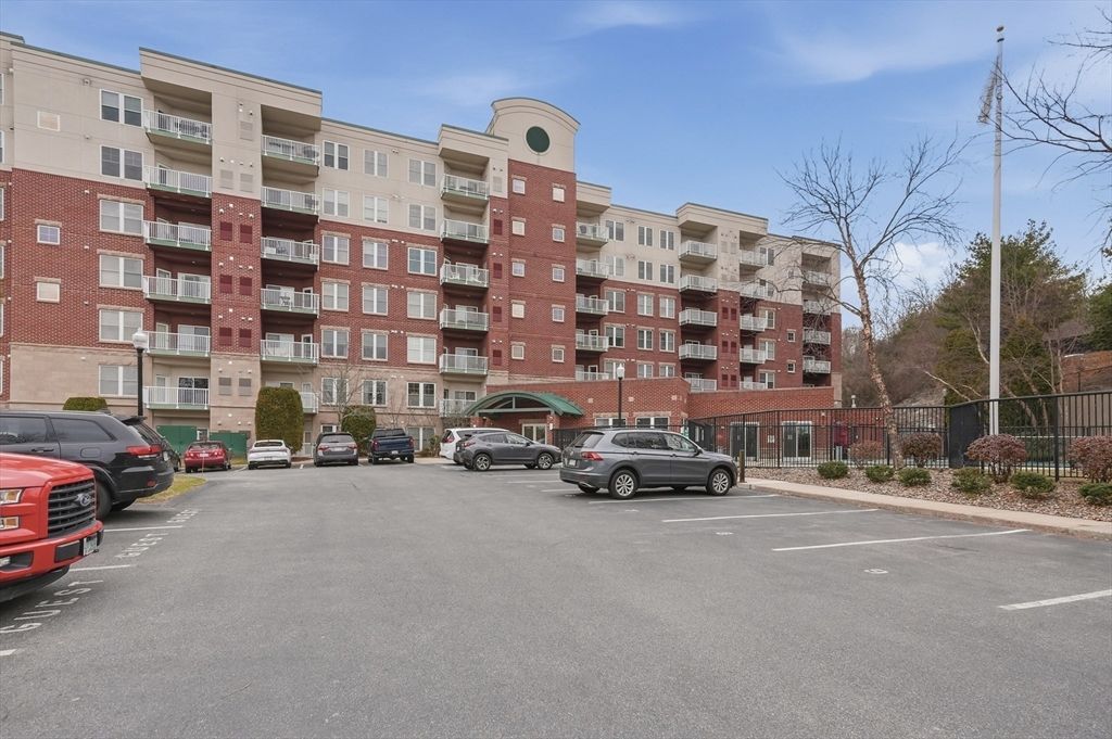 36 Village Road 613, Middleton, MA 01949