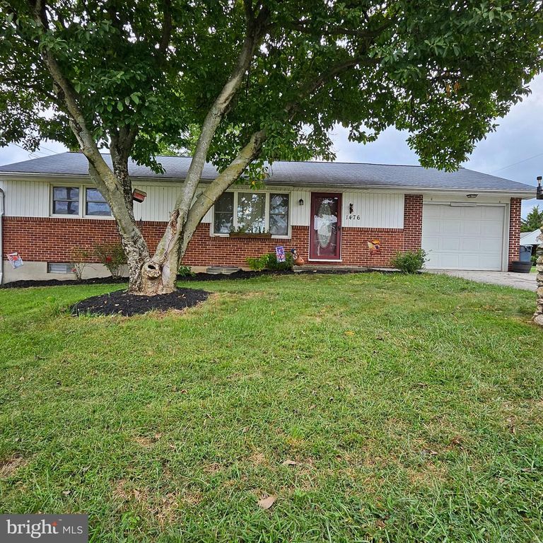 1476 CLAYOMA AVE, York, PA 17408