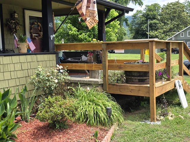 48 Fisher Street, Andrews, NC 28901