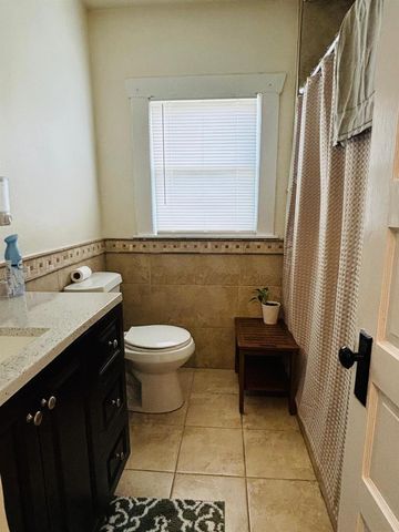 3501 Maury Street, Houston, TX 77009