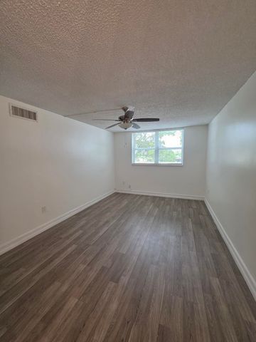 9081 Lime Bay Boulevard 211, Tamarac, FL 33321