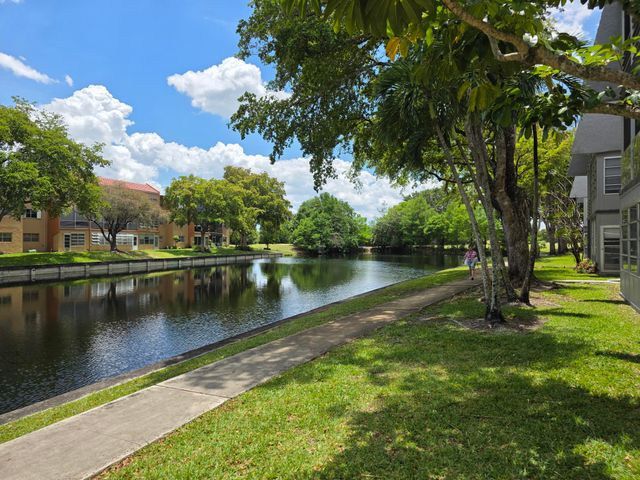 9081 Lime Bay Boulevard 211, Tamarac, FL 33321
