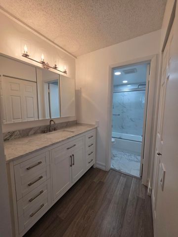 9081 Lime Bay Boulevard 211, Tamarac, FL 33321