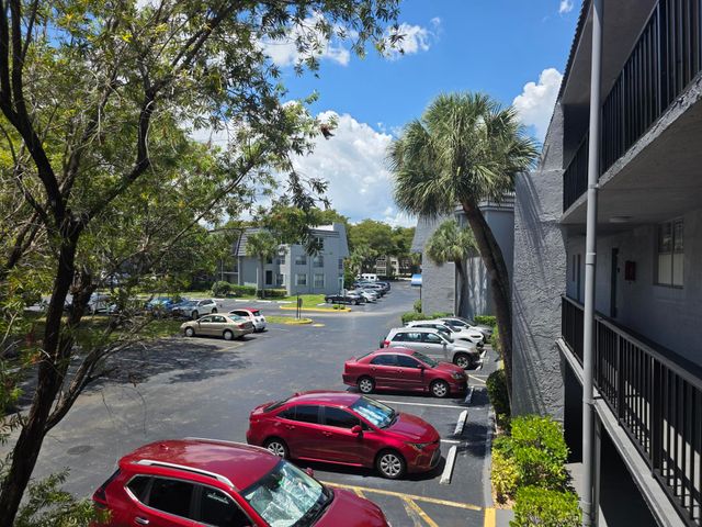 9081 Lime Bay Boulevard 211, Tamarac, FL 33321
