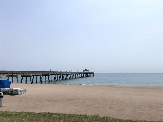 853 SE 4th Court, Deerfield Beach, FL 33441