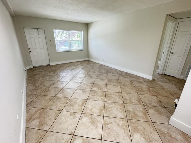 853 SE 4th Court, Deerfield Beach, FL 33441