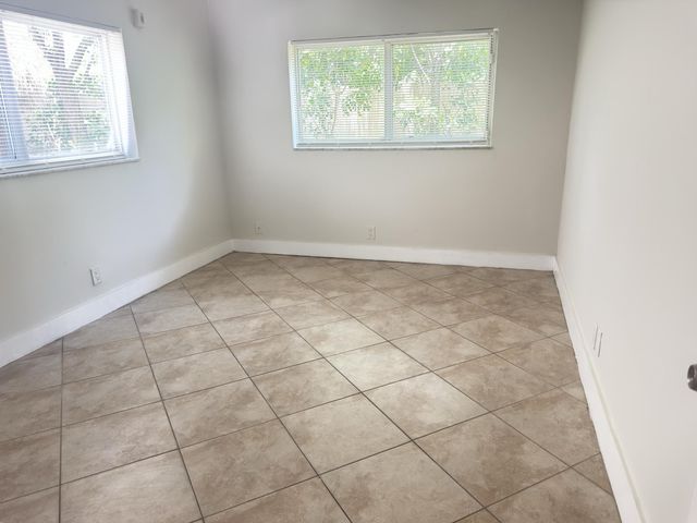 853 SE 4th Court, Deerfield Beach, FL 33441