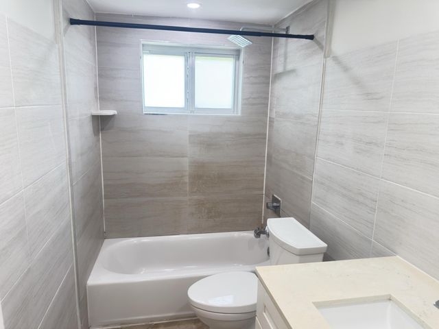 853 SE 4th Court, Deerfield Beach, FL 33441