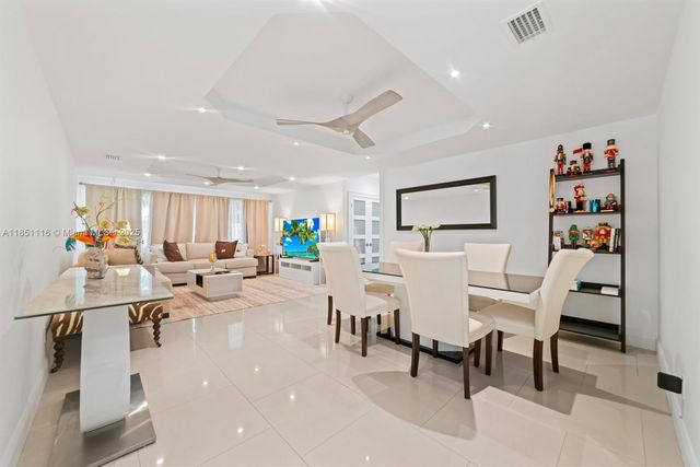 930 NE 182nd Ter, North Miami Beach, FL 33162