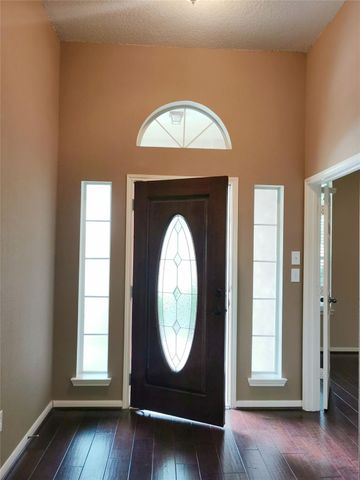 10115 Forest Spring Lane, Pearland, TX 77584