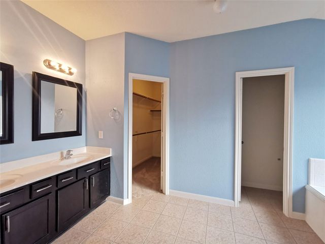 10115 Forest Spring Lane, Pearland, TX 77584