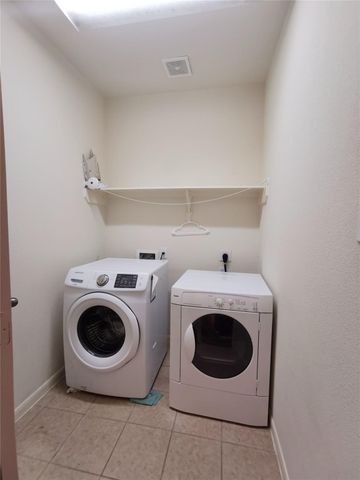 10115 Forest Spring Lane, Pearland, TX 77584
