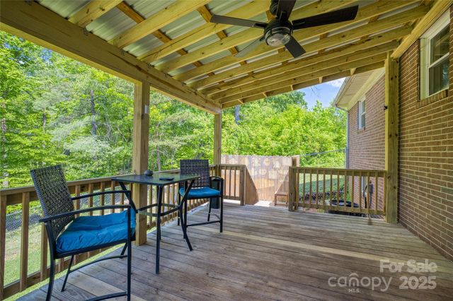 111 Baxter Street, Morganton, NC 28655