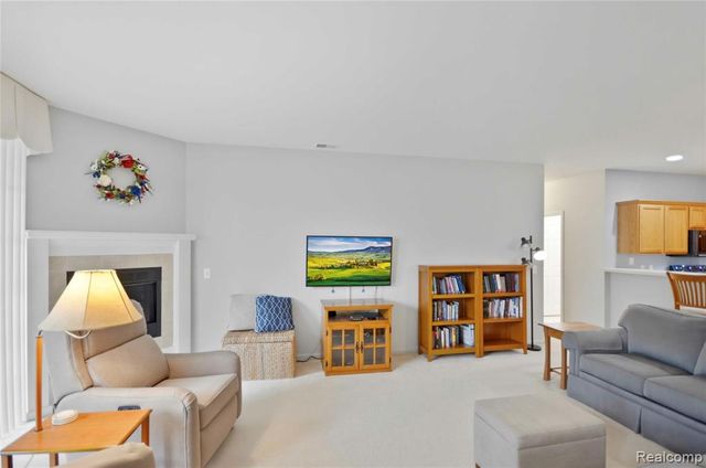 14246 Moravian Manor Circle, Sterling Heights, MI 48312