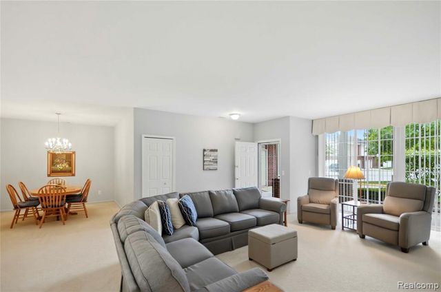 14246 Moravian Manor Circle, Sterling Heights, MI 48312