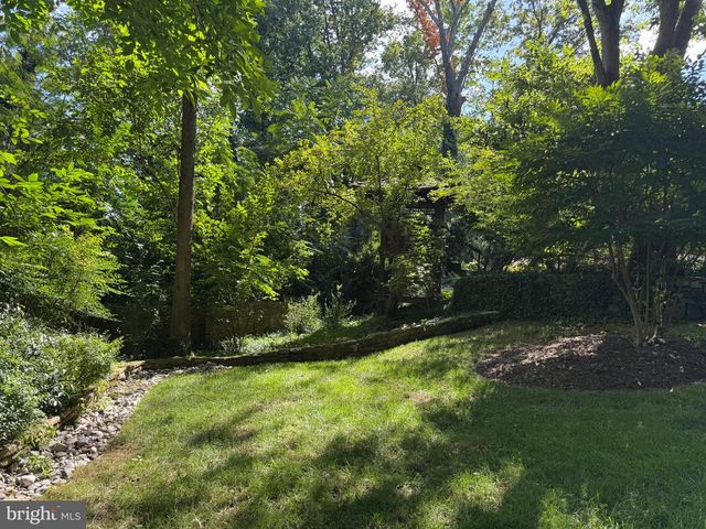 1900 ANCILLA CT, Alexandria, VA 22307