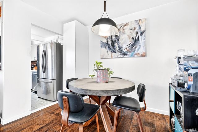 2 Wyndover Woods Lane 16, White Plains, NY 10603