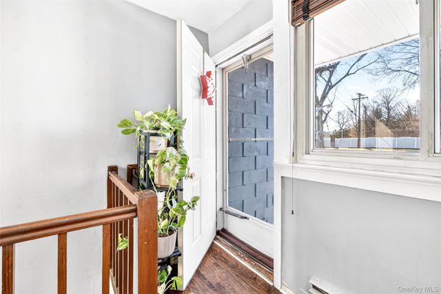 2 Wyndover Woods Lane 16, White Plains, NY 10603