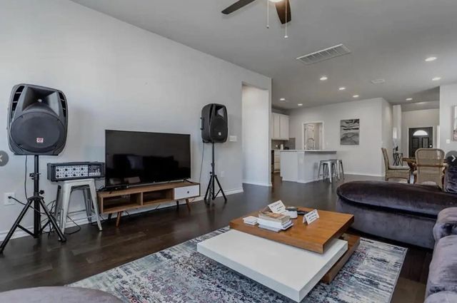 7516 Saginaw DR, Austin, TX 78754