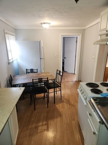 19 Forest St 1A, Medford, MA 02155