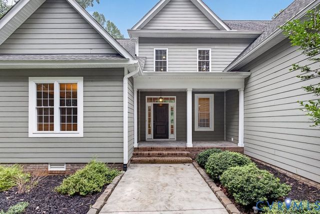 8825 First Branch Ln, Chesterfield, VA 23838