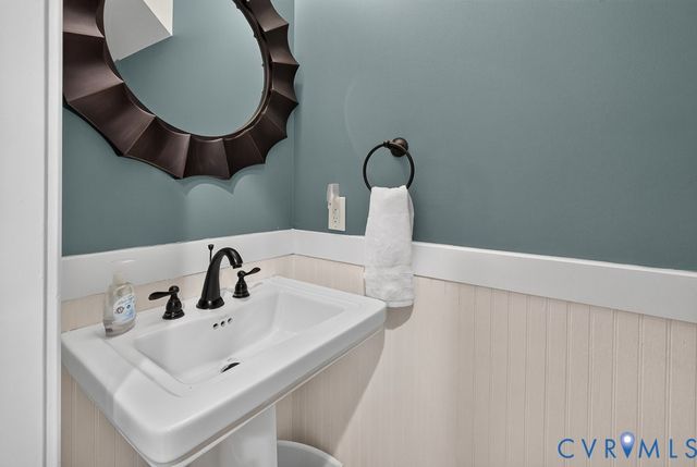 8825 First Branch Ln, Chesterfield, VA 23838