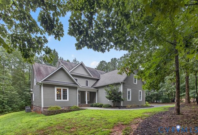 8825 First Branch Ln, Chesterfield, VA 23838