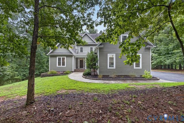 8825 First Branch Ln, Chesterfield, VA 23838