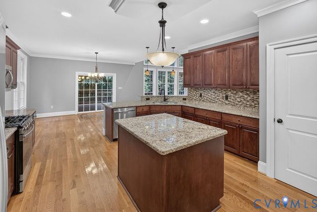 8825 First Branch Ln, Chesterfield, VA 23838