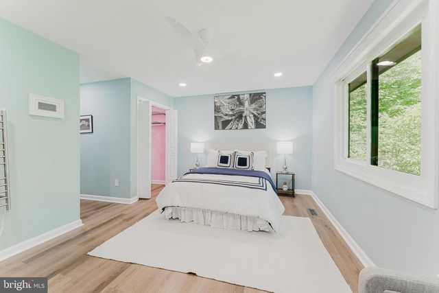 4403 OSSIAN HALL LN, Annandale, VA 22003