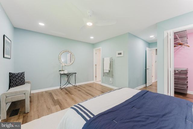 4403 OSSIAN HALL LN, Annandale, VA 22003