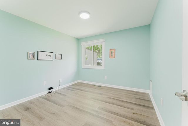 4403 OSSIAN HALL LN, Annandale, VA 22003