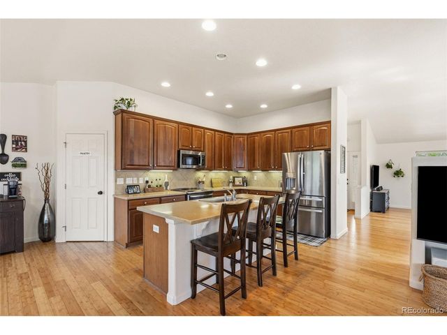 23641 E Whitaker Dr, Aurora, CO 80016