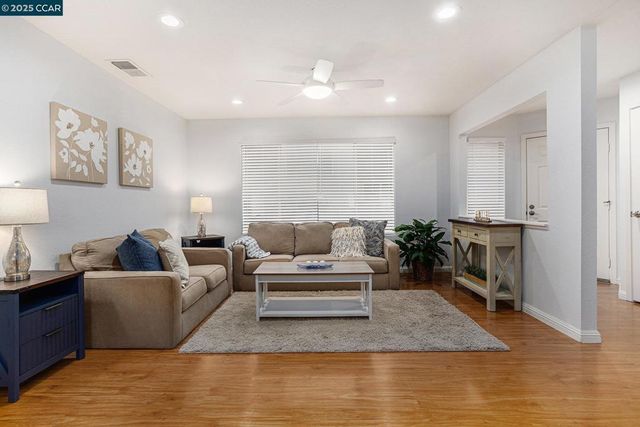 745 Bayshore St, Martinez, CA 94553