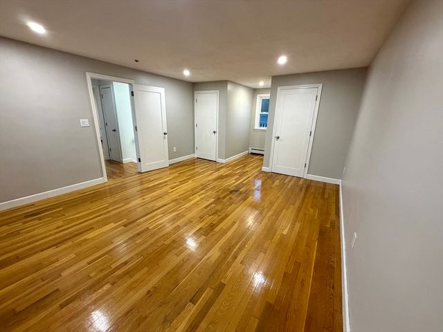 154 N Central Ave, Quincy, MA 02170