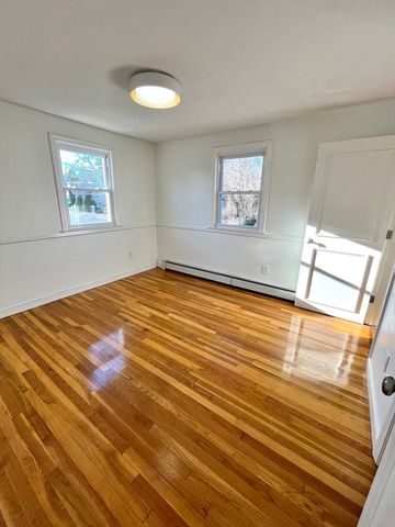 154 N Central Ave, Quincy, MA 02170