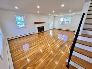 154 N Central Ave, Quincy, MA 02170