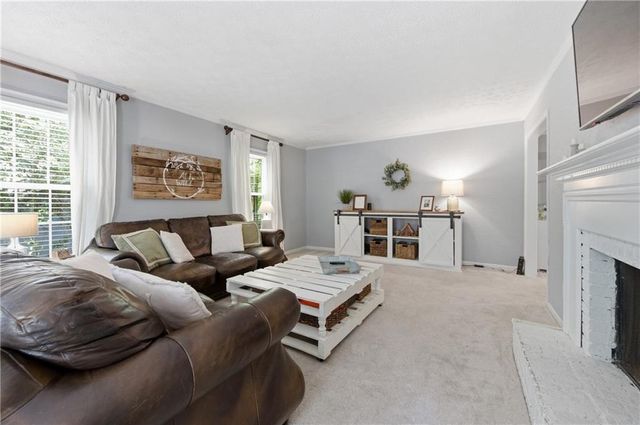 450 Tyson Circle, Roswell, GA 30076