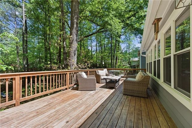 450 Tyson Circle, Roswell, GA 30076