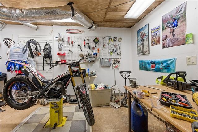 450 Tyson Circle, Roswell, GA 30076