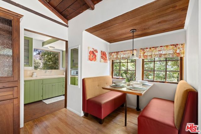 10423 Scenario Lane, Los Angeles, CA 90077