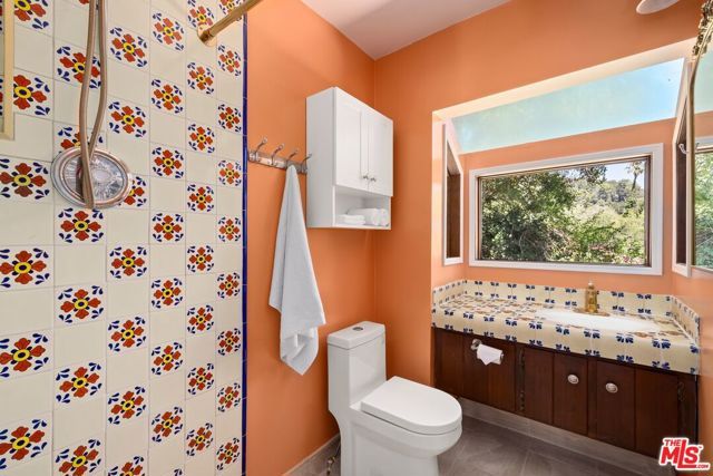 10423 Scenario Lane, Los Angeles, CA 90077