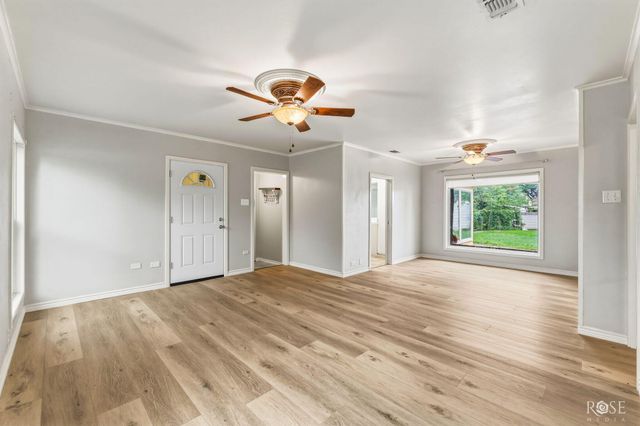 2104 W Avenue J, San Angelo, TX 76901