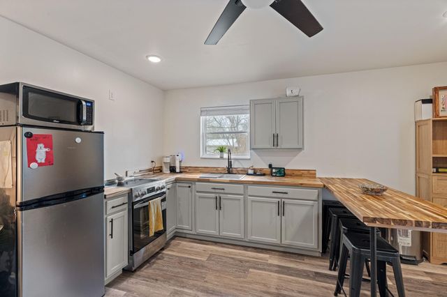 161 Ryner Rd., Hattiesburg, MS 39402