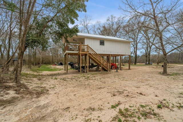 161 Ryner Rd., Hattiesburg, MS 39402