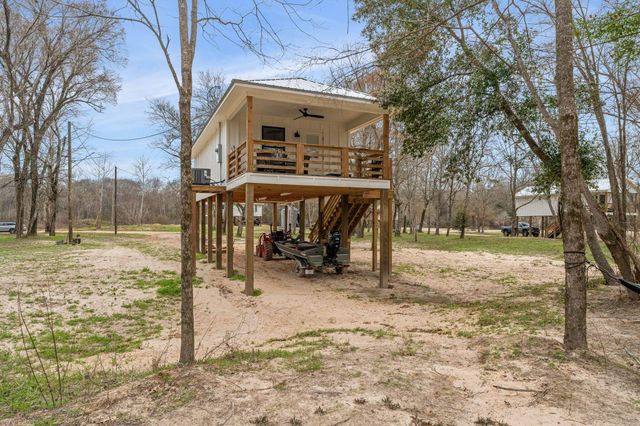 161 Ryner Rd., Hattiesburg, MS 39402