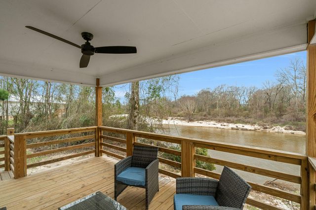 161 Ryner Rd., Hattiesburg, MS 39402